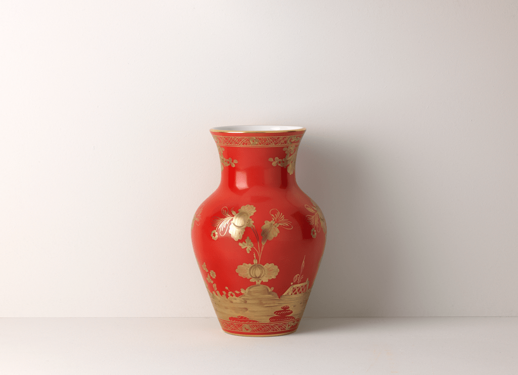 Oriente Italiano Ming Vase