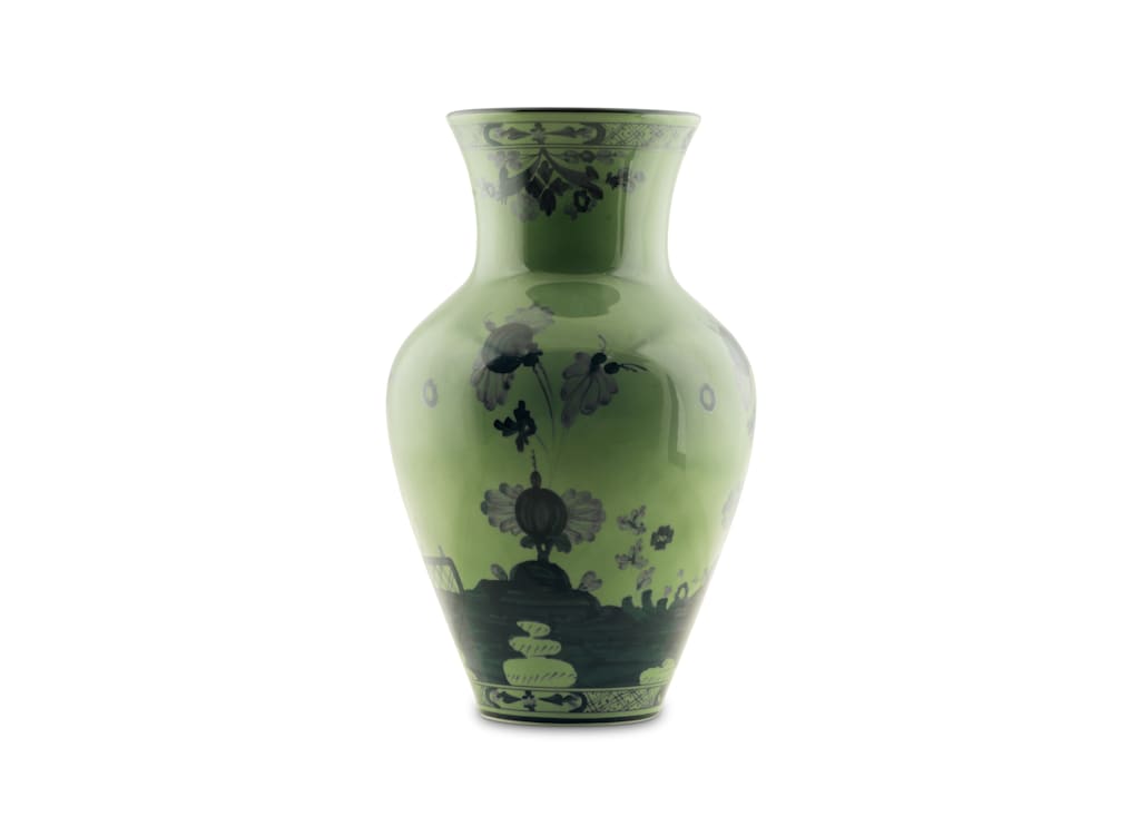 Oriente Italiano Ming Vase