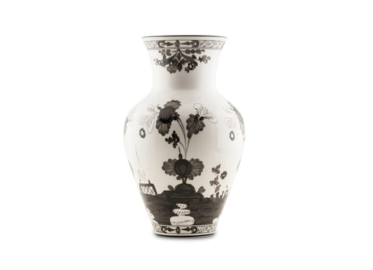 Oriente Italiano Ming Vase